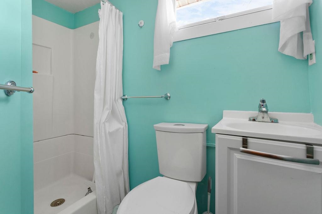 84 Acorn Road Hampton, NH 03842 - Photo 12 of 18 Gallery Image 12