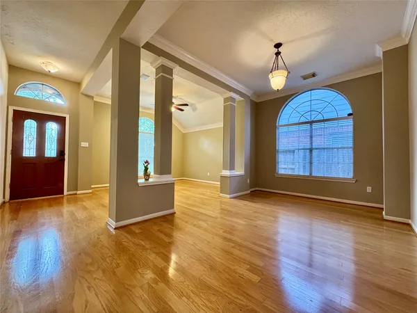 $2,200 | 1215 Wood Haven Court, Sugar Land, TX 77479