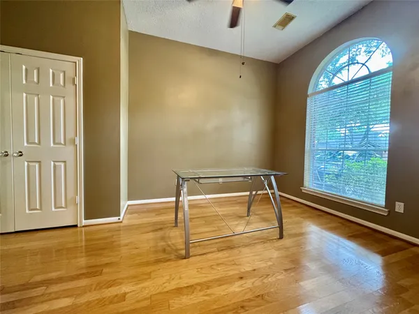 $2,200 | 1215 Wood Haven Court, Sugar Land, TX 77479