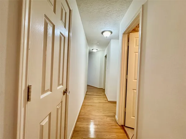 $2,200 | 1215 Wood Haven Court, Sugar Land, TX 77479