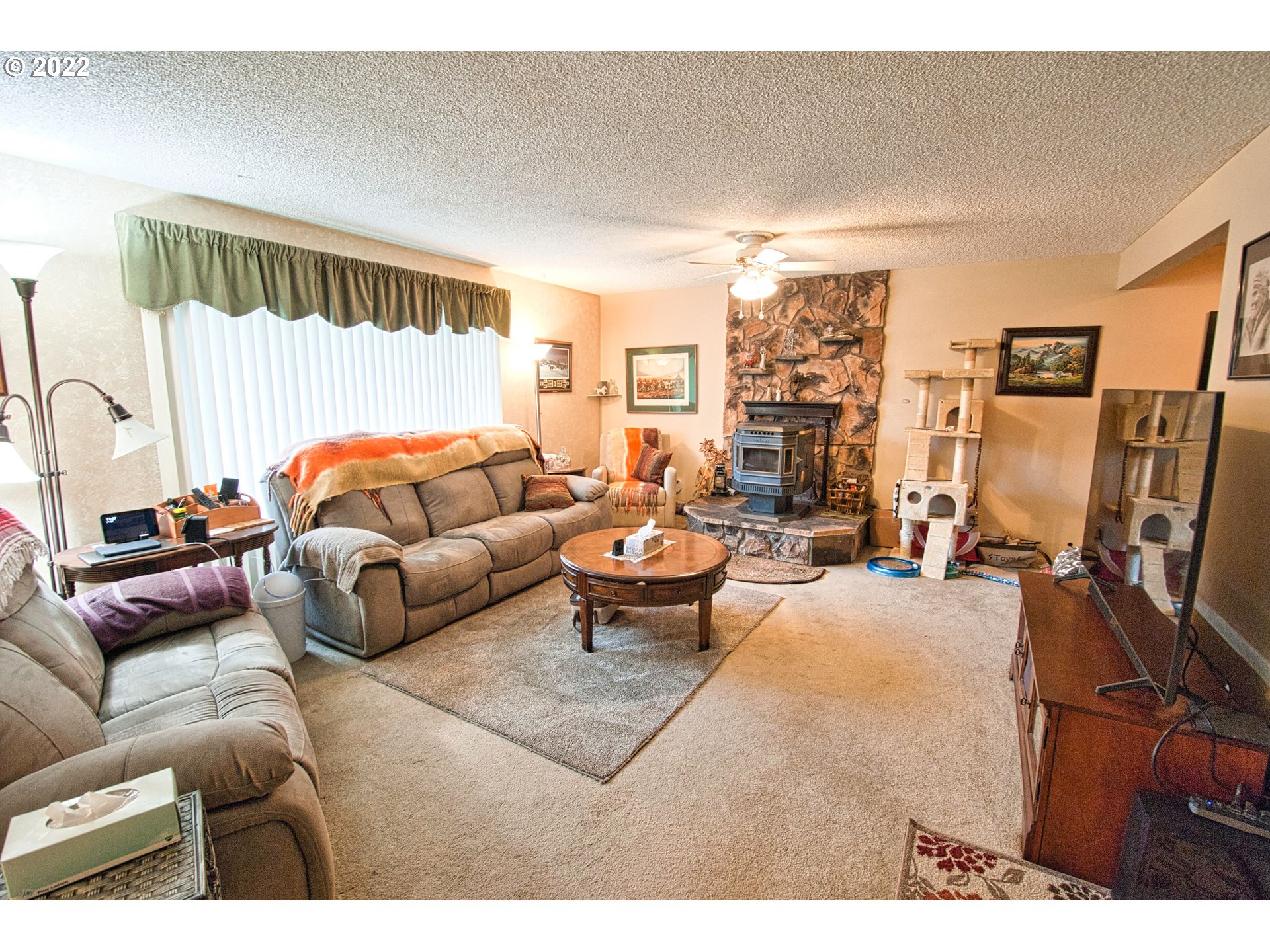 16786 Butteville Road Northeast Woodburn, OR 97071 - Photo 8 of 32 Gallery Image 8