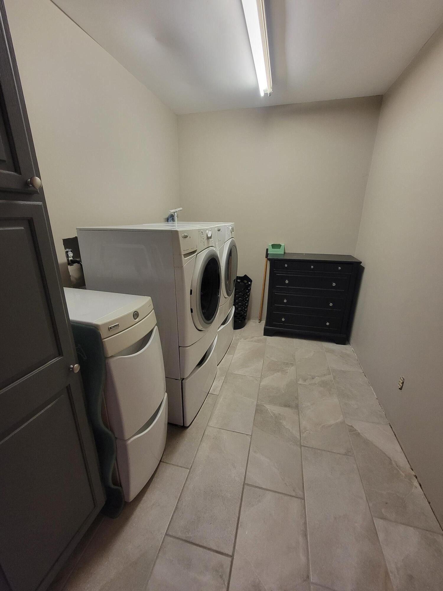 751 Barker Road California, KY 41007 - Photo 30 of 50 Laundry