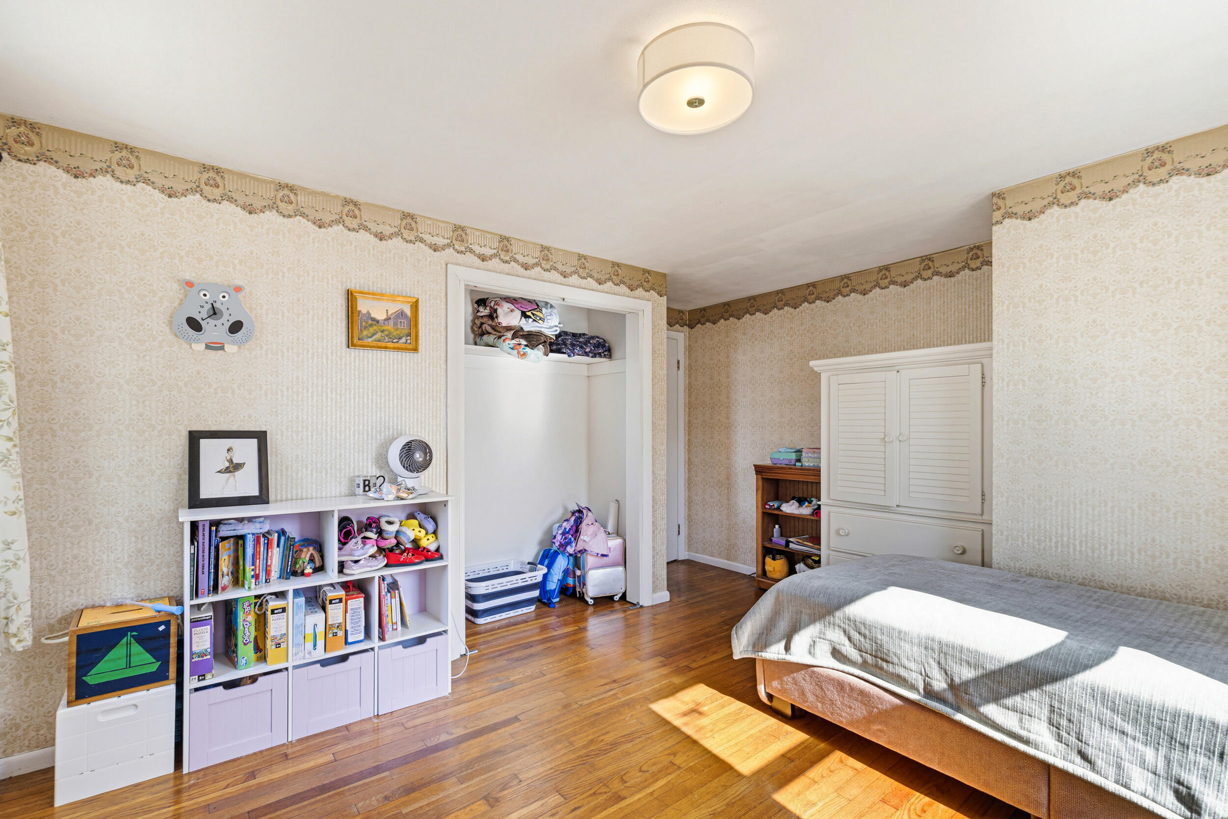 3 Willow Lane Cumberland, ME 04021 - Photo 13 of 58 First floor bedroom
