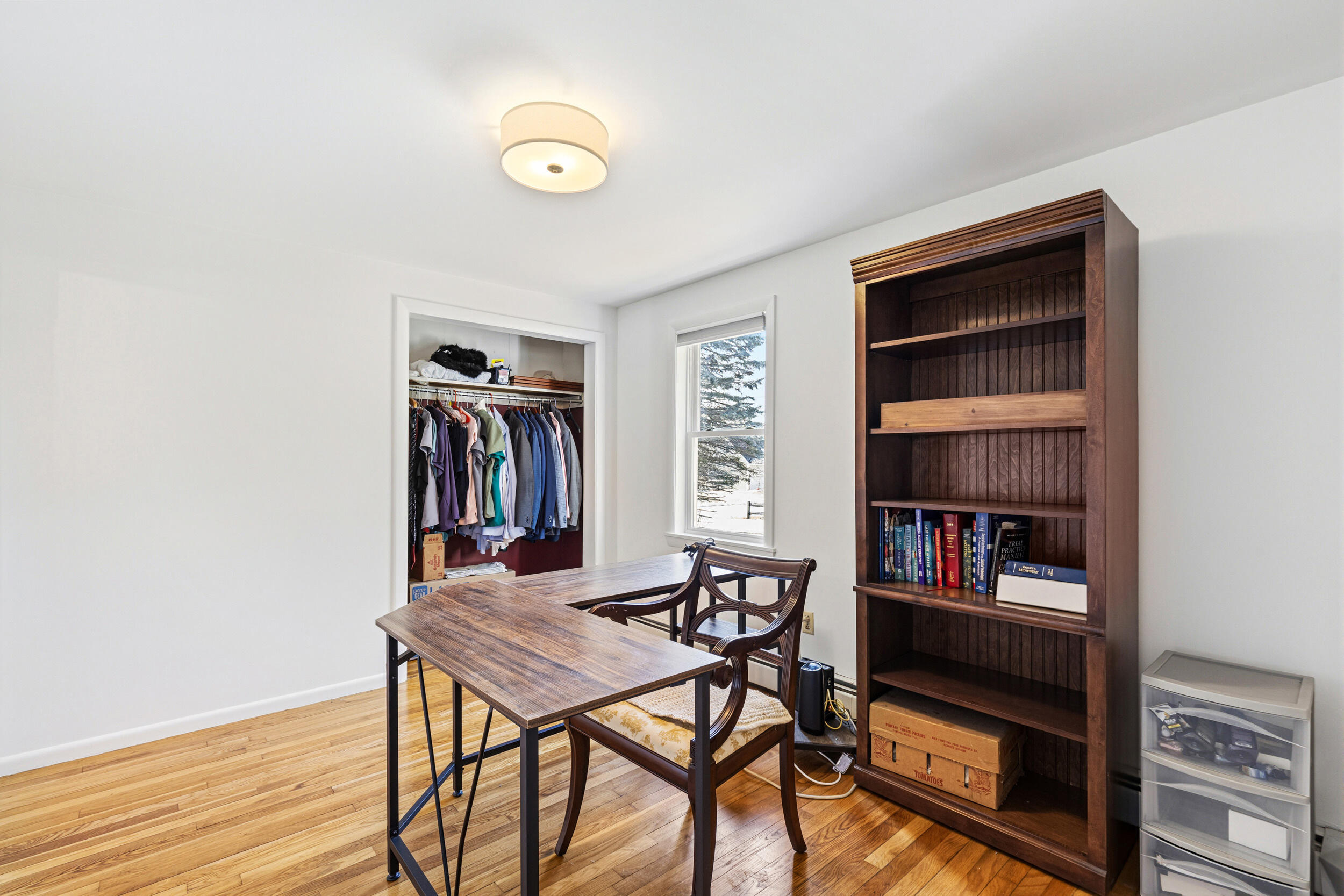 3 Willow Lane Cumberland, ME 04021 - Photo 15 of 58 First floor walkthrough room.