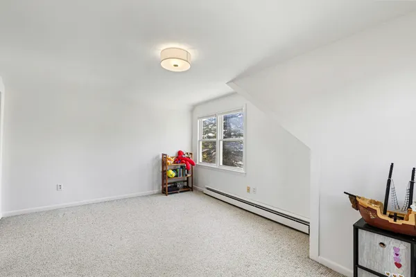 $610,000 | 3 Willow Lane, Cumberland, ME 04021