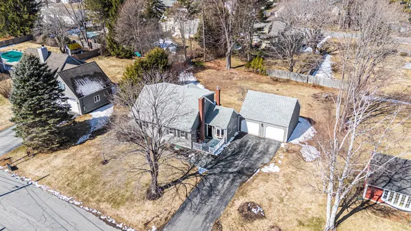 $610,000 | 3 Willow Lane, Cumberland, ME 04021