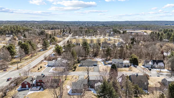 $610,000 | 3 Willow Lane, Cumberland, ME 04021