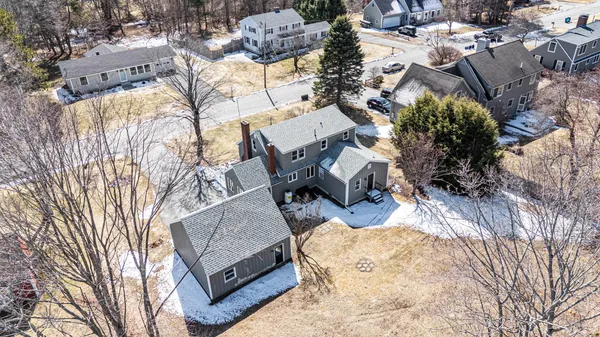 $610,000 | 3 Willow Lane, Cumberland, ME 04021