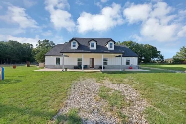 $460,000 | 420 County Road 1130, Cumby, TX 75433