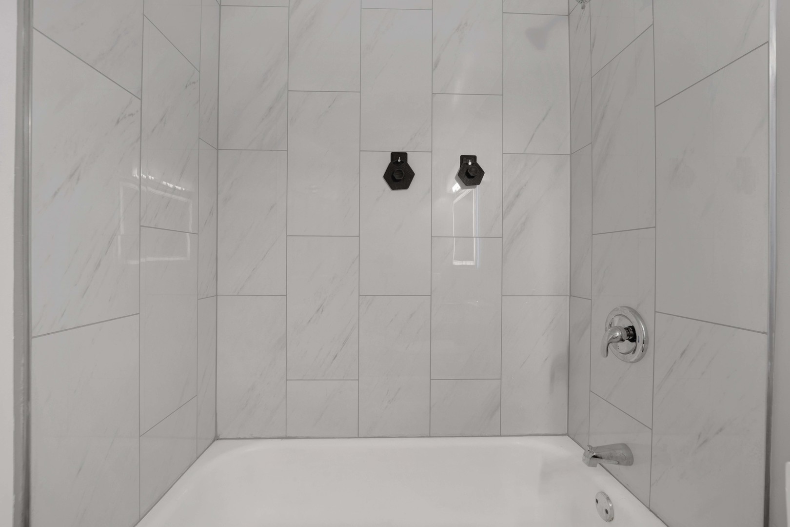 5320 North Sheridan Road, Unit 1504 Chicago, IL 60640 - Photo 12 of 20