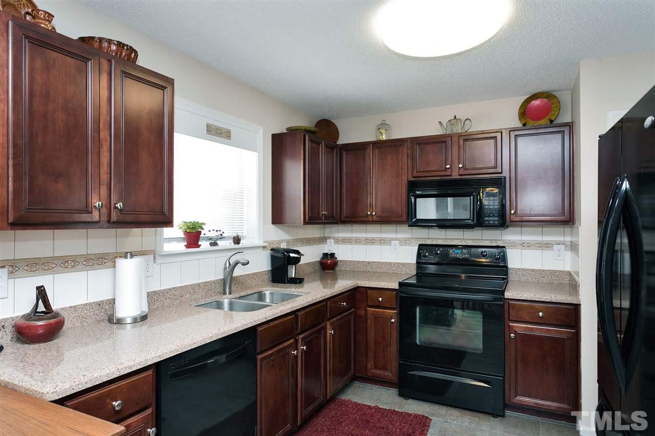 3100 Carriage Light Court Raleigh, NC 27604 - Photo 5 of 25