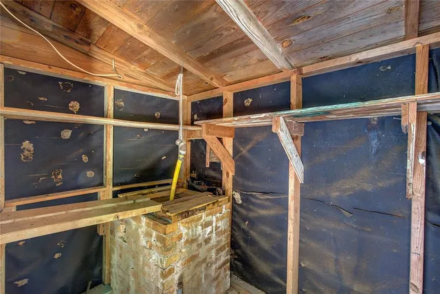 a view of walk in closet