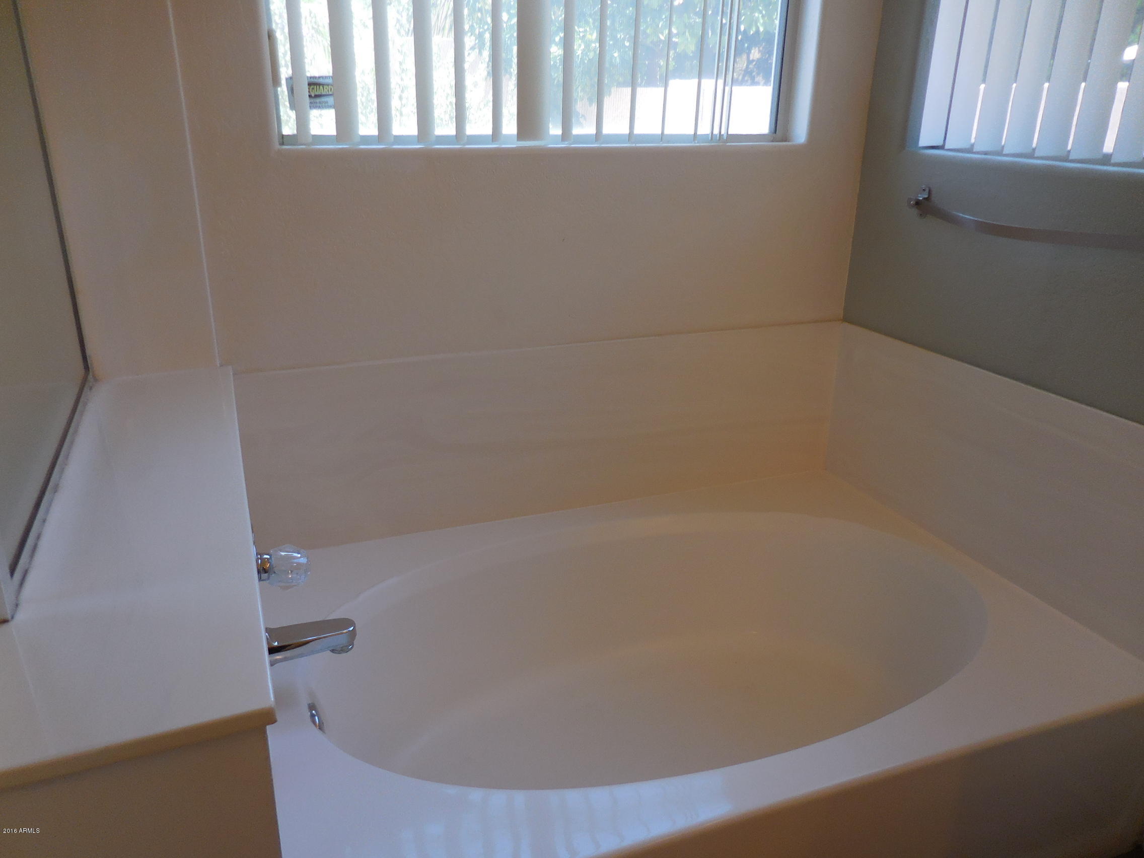1237 East Redfield Road Phoenix, AZ 85022 - Photo 11 of 26 Master-bath-1