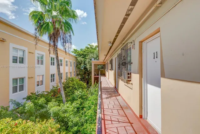 $1,475 | 542 Northwest 8th Street, Unit 12, Miami, FL 33136