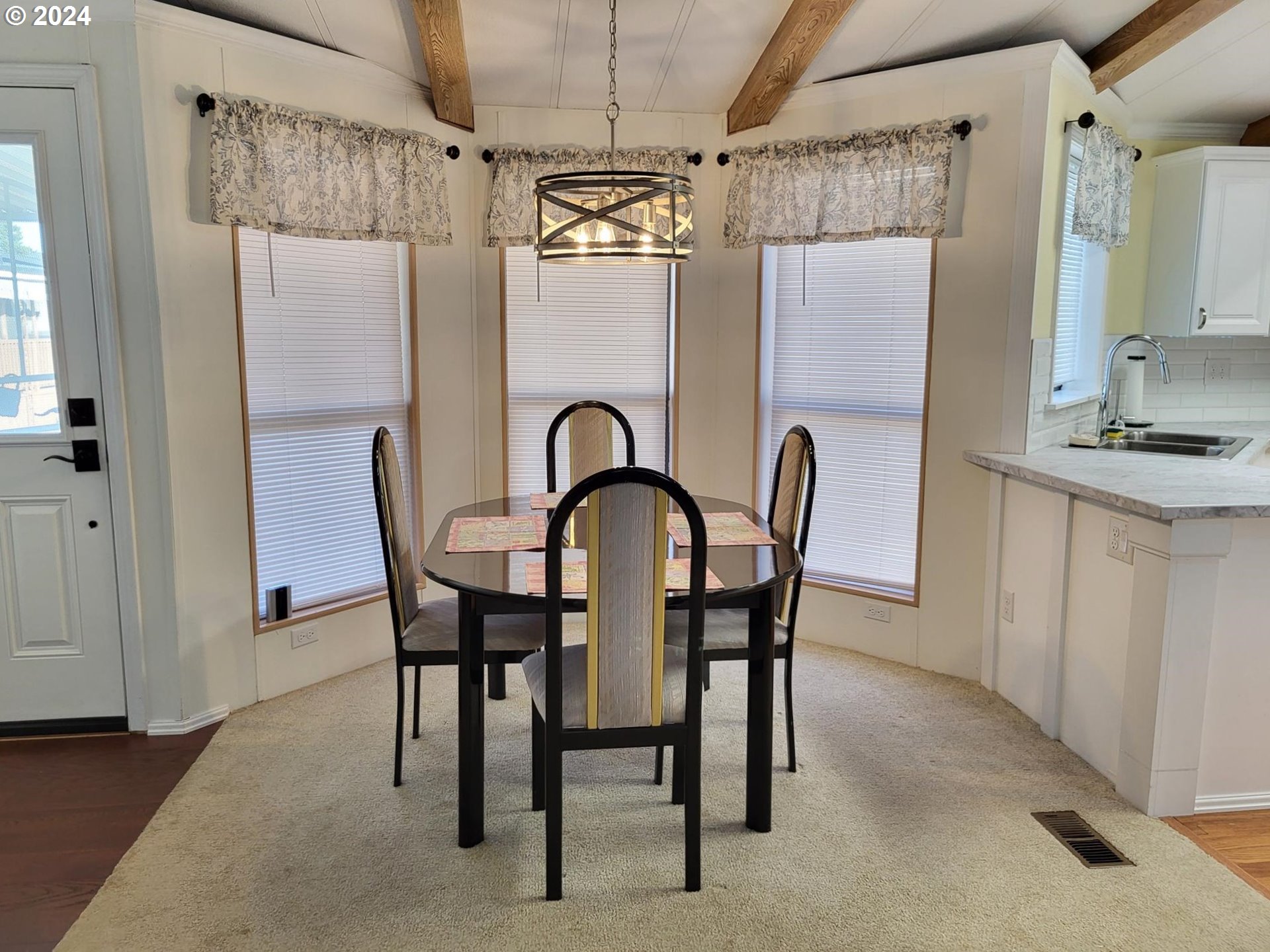 503 Southeast Sheridan Road, Unit 2 Sheridan, OR 97378 - Photo 5 of 30 Gallery Image 5
