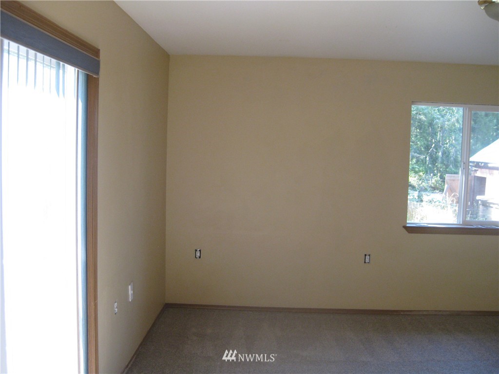 5940 Lemon Road Northeast Olympia, WA 98506 - Photo 11 of 20 Gallery Image 11
