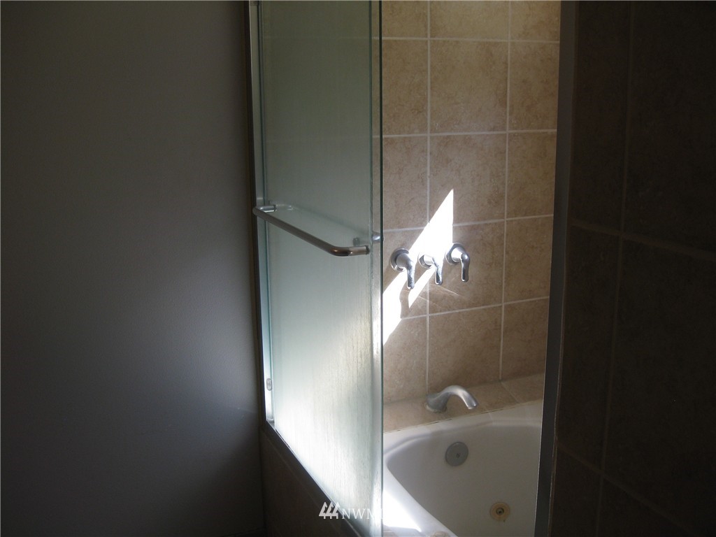 5940 Lemon Road Northeast Olympia, WA 98506 - Photo 15 of 20 Gallery Image 15