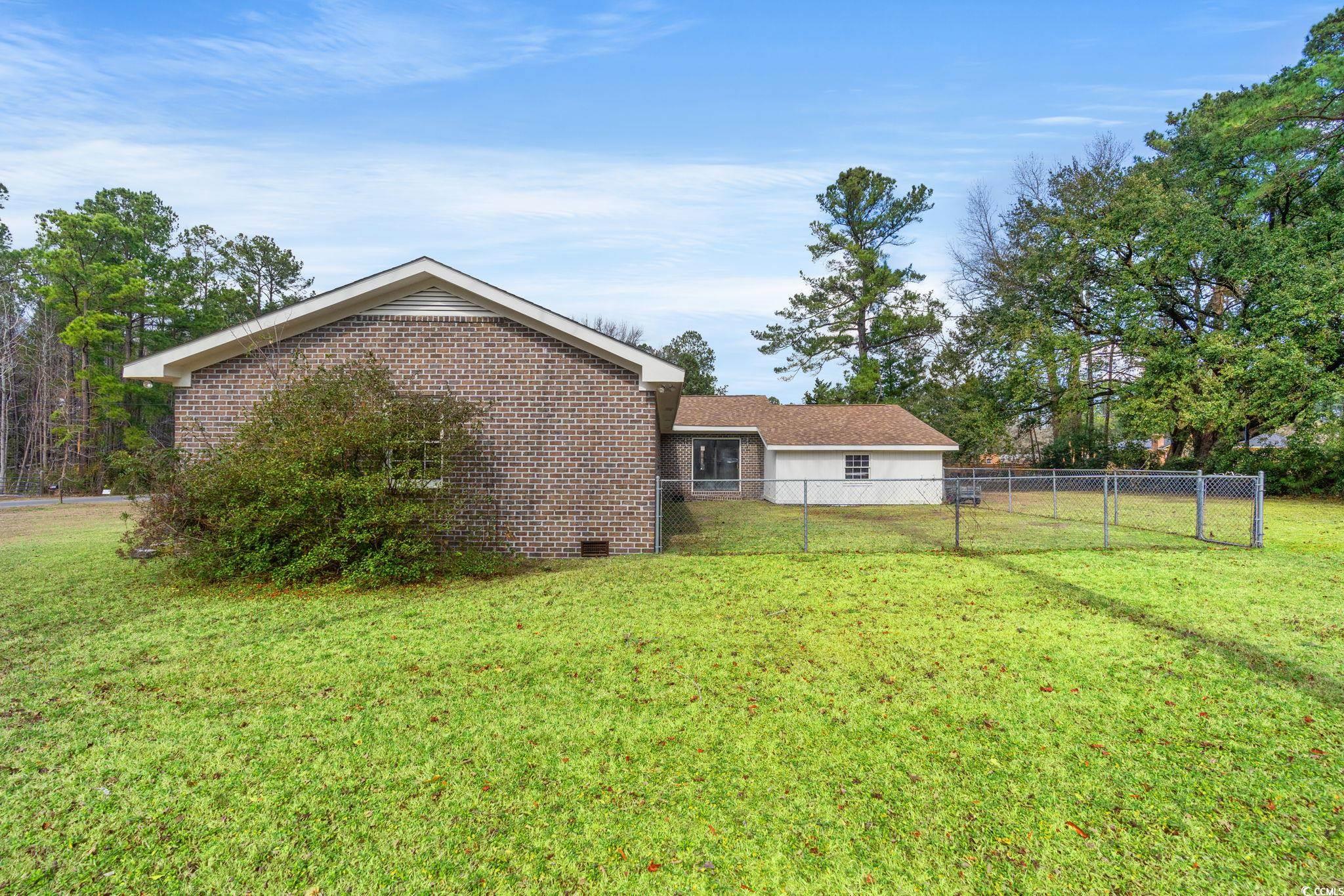 83 Pond Street Georgetown, SC 29440 - Photo 31 of 36