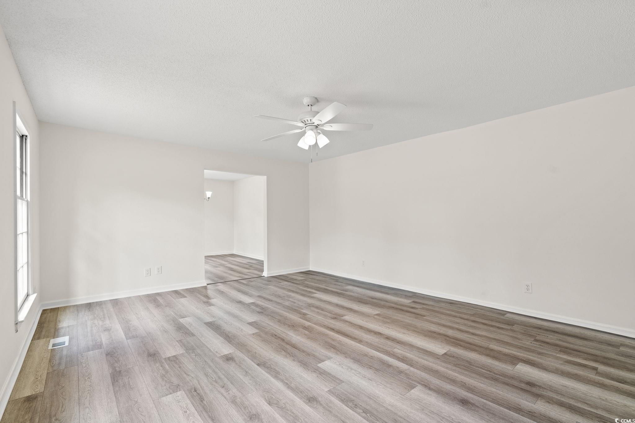 83 Pond Street Georgetown, SC 29440 - Photo 4 of 36