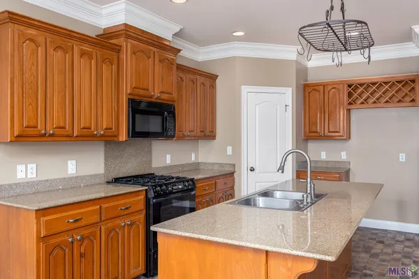 $395,000 | 1531 East City Pl Street, Gonzales, LA 70737