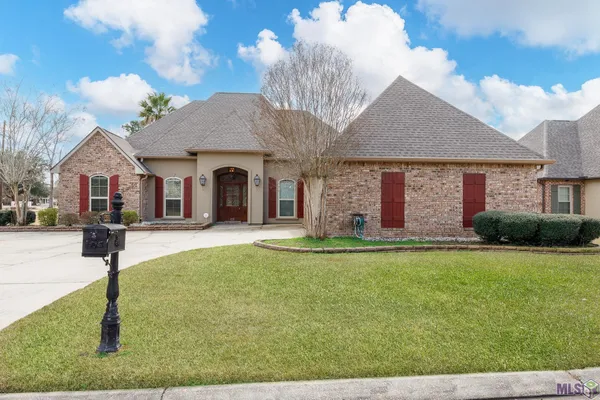 $395,000 | 1531 East City Pl Street, Gonzales, LA 70737