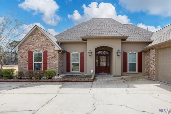 $395,000 | 1531 East City Pl Street, Gonzales, LA 70737