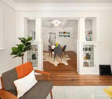 $1,025,000 | 914 West Howe Street, Seattle, WA 98119