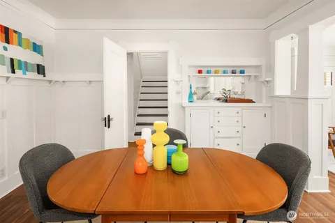 $1,025,000 | 914 West Howe Street, Seattle, WA 98119