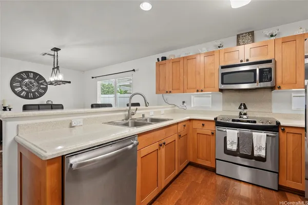 $1,045,000 | 91-2038 Kamakana Street, Ewa Beach, HI 96706