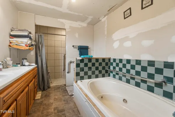 $529,000 | 480 Obe Kirk Loop, Mohawk, TN 37810