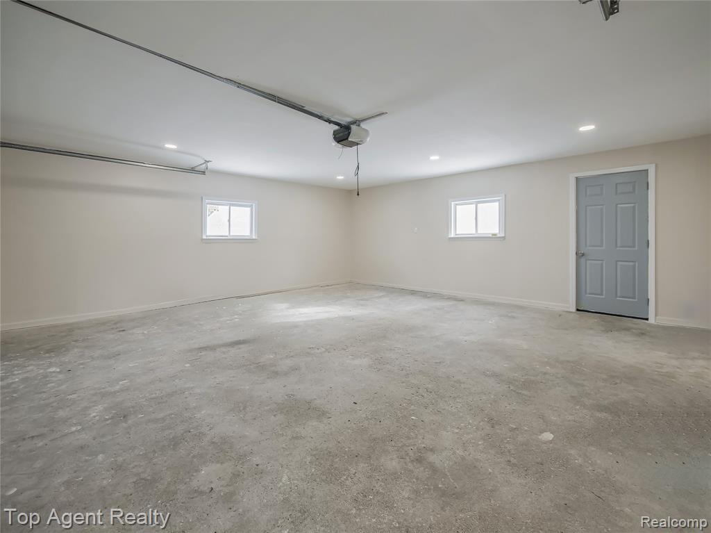 20580 21 Mile Road Macomb, MI 48044 - Photo 31 of 41