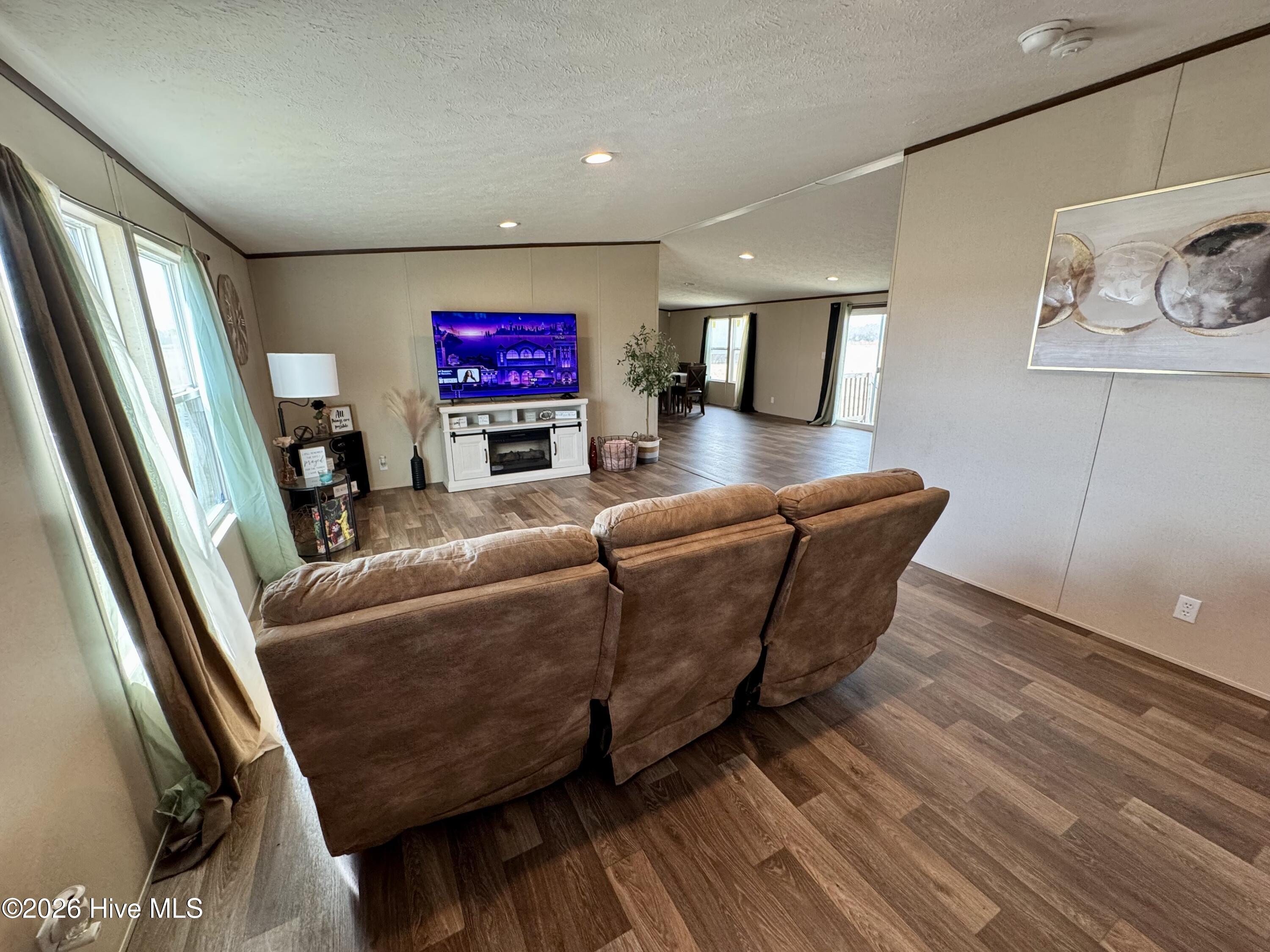 4377 McGirt Road Maxton, NC 28364 - Photo 6 of 18 Living Room