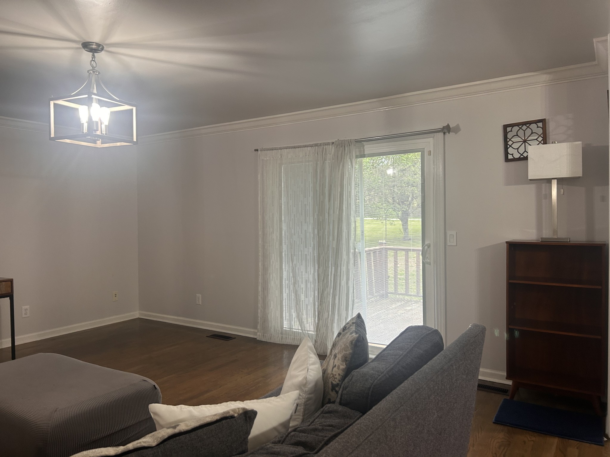 2200 Crescentview Road Pulaski, TN 38478 - Photo 27 of 72 a living room with furniture and a window