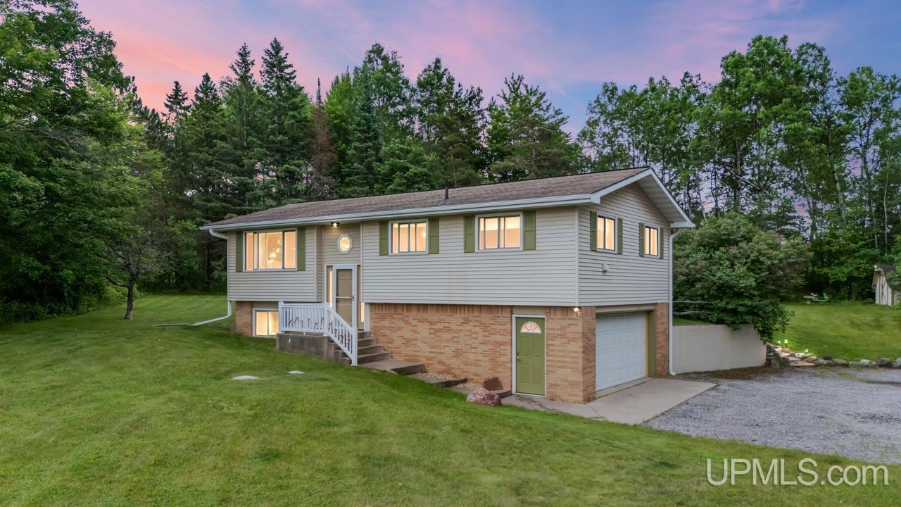 N1572 Hamilton Lake Road Vulcan, MI 49892 - Photo 1 of 27