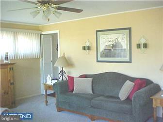2227 Bridgewater Road Aston, PA 19014 - Photo 4 of 12
