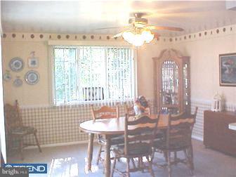2227 Bridgewater Road Aston, PA 19014 - Photo 5 of 12
