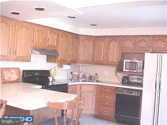 2227 Bridgewater Road Aston, PA 19014 - Photo 6 of 12