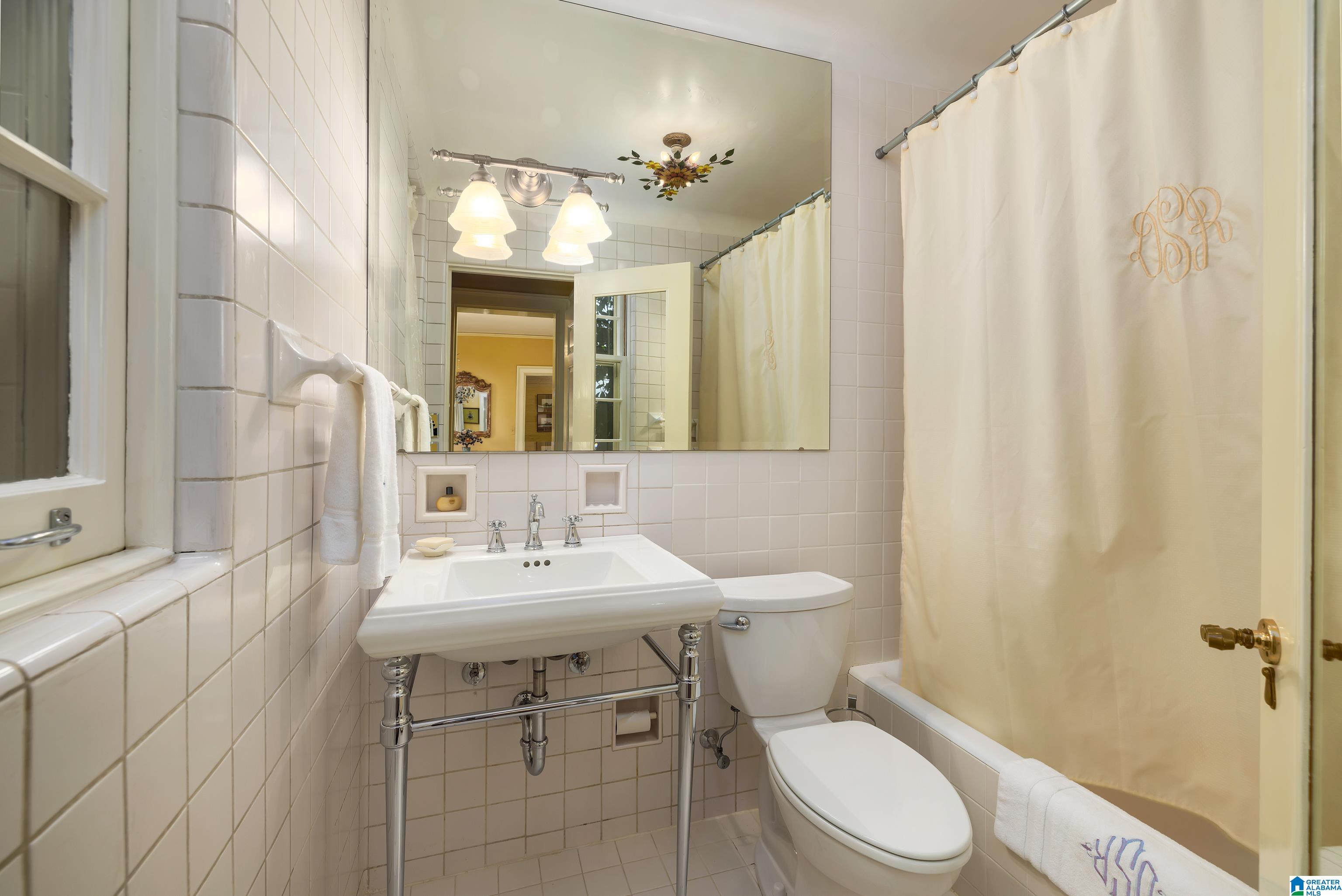 2942 Cherokee Road Birmingham, AL 35223 - Photo 50 of 94
