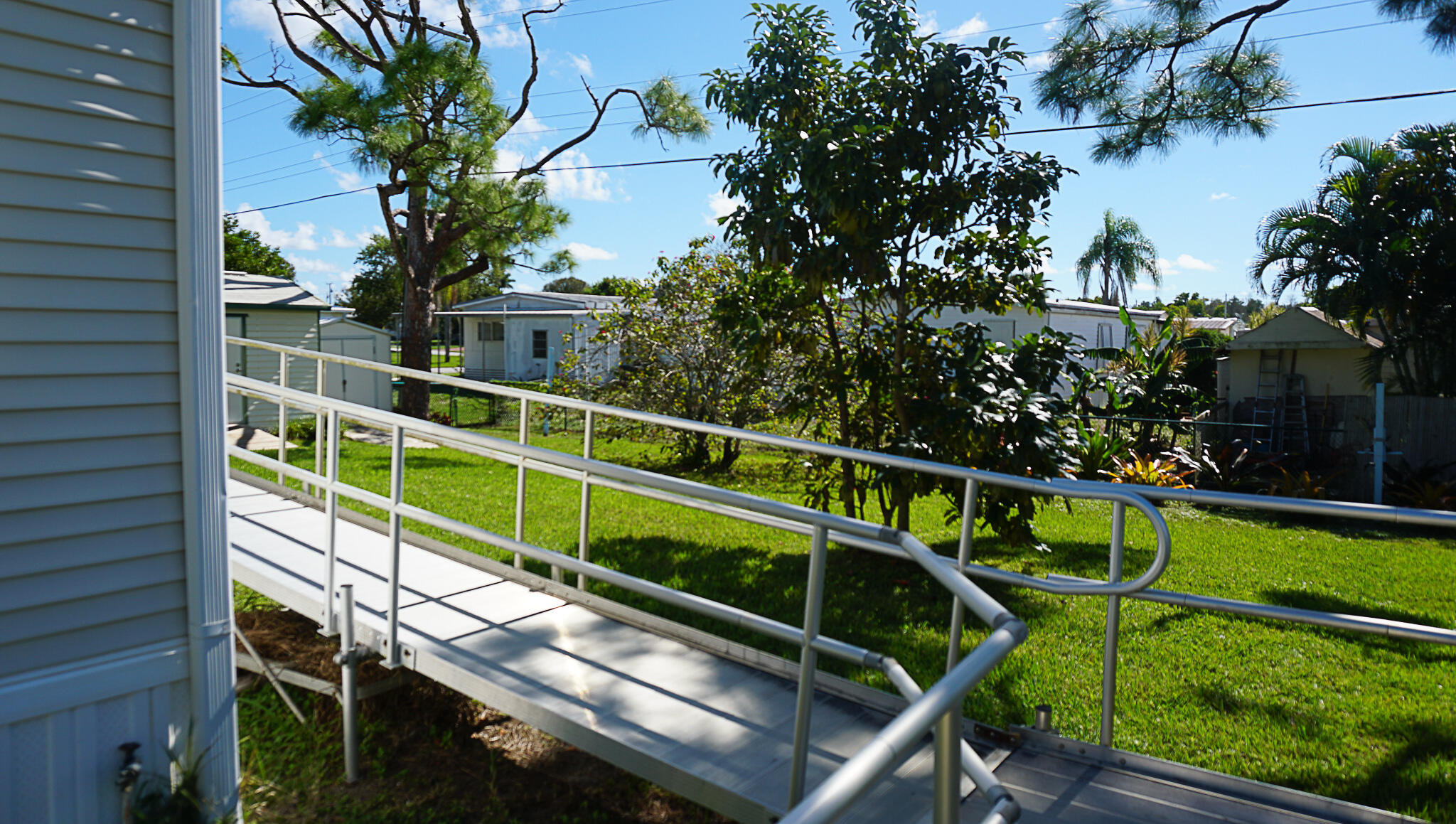 7030 Southeast Ridgeway Terrace Hobe Sound, FL 33455 - Photo 13 of 50 DSC00251