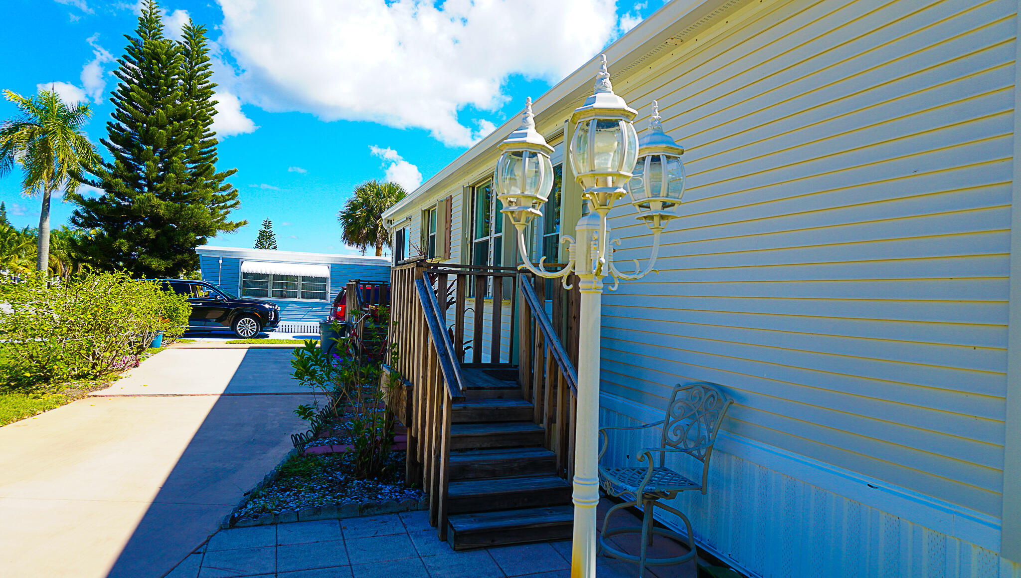 7030 Southeast Ridgeway Terrace Hobe Sound, FL 33455 - Photo 6 of 50 DSC00248