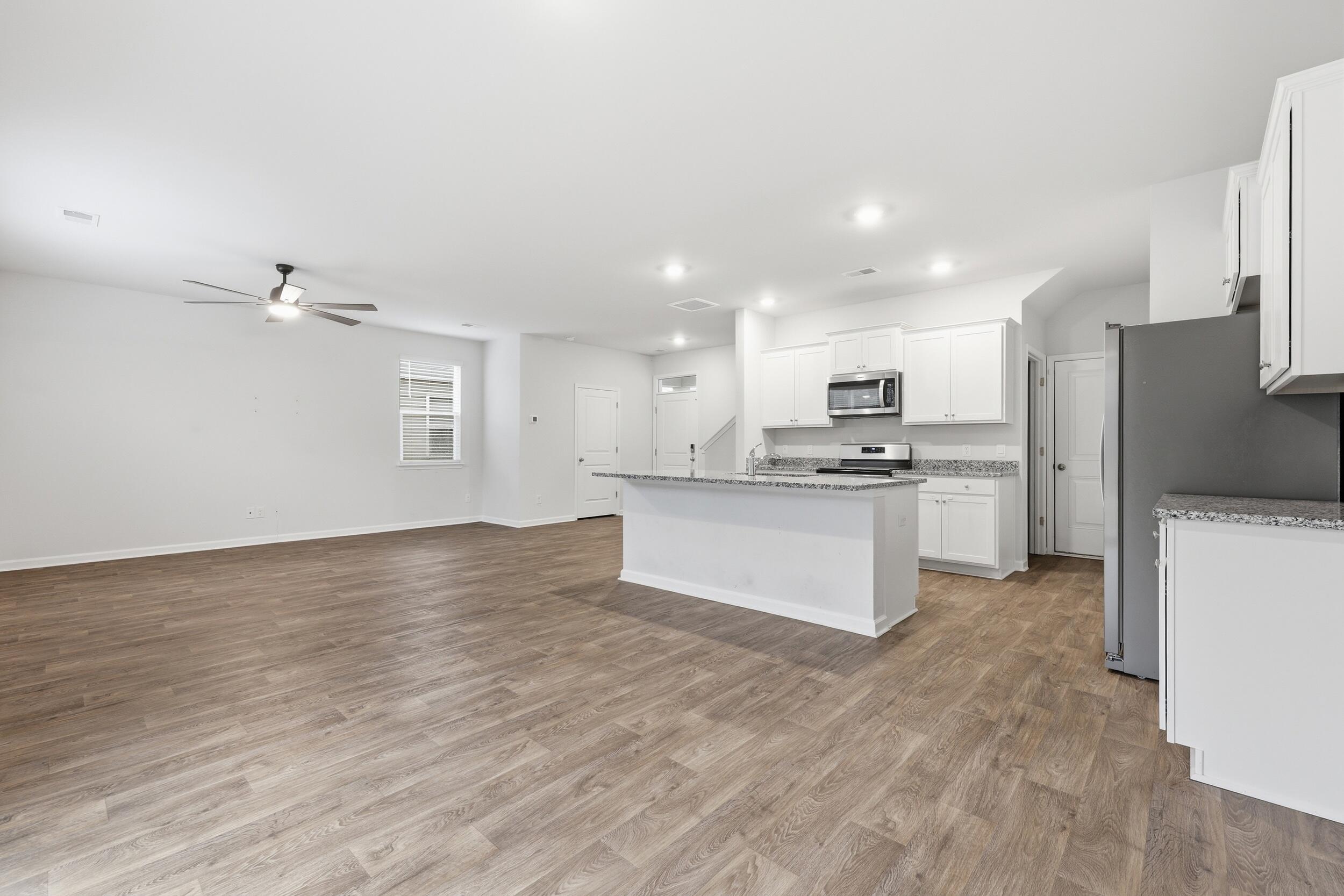 345 Lk Rdg Boulevard Summerville, SC 29486 - Photo 4 of 17 7_ru4a0102