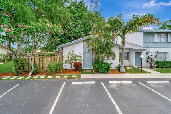 $219,990 | 7447 West Sunrise Boulevard, Unit 7447, Plantation, FL 33313