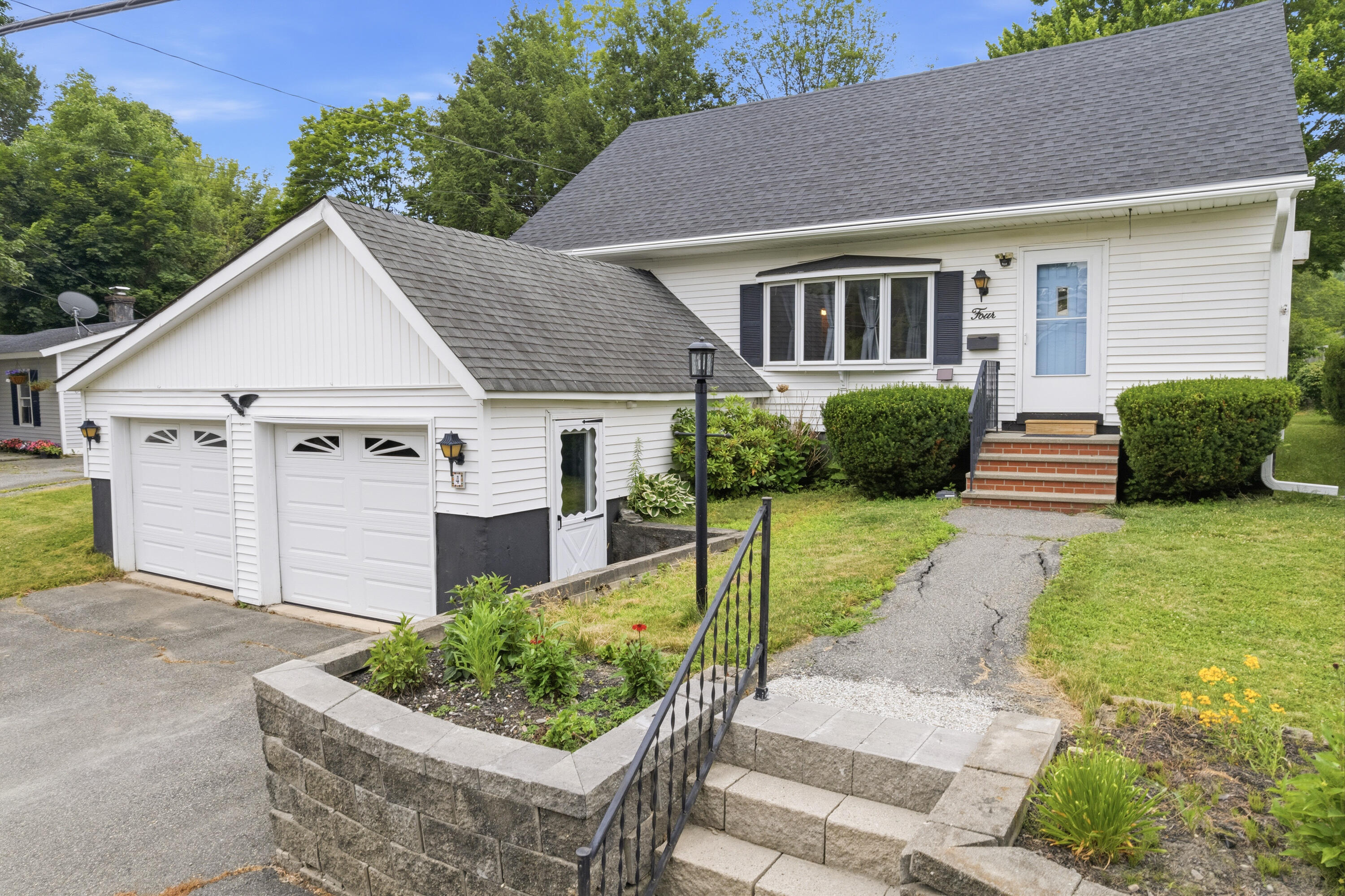 4 George Street Augusta, ME 04330 - Photo 5 of 60 4 George St_105