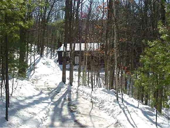 79 Kilrea Road Derry, NH 03038 - Photo 1 of 9