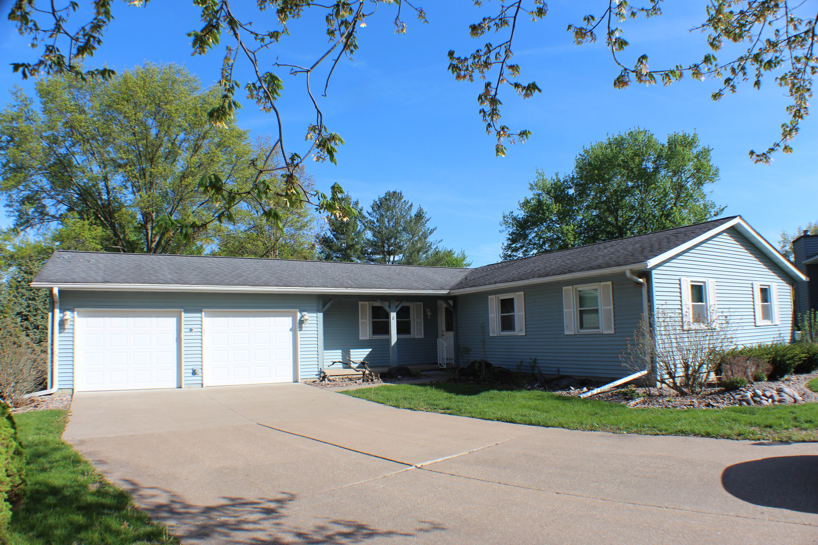 8 Apache Court Eldridge, IA 52748 - Photo 1 of 29 front view of a house with a yard