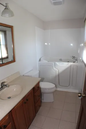 $299,900 | 8 Apache Court, Eldridge, IA 52748