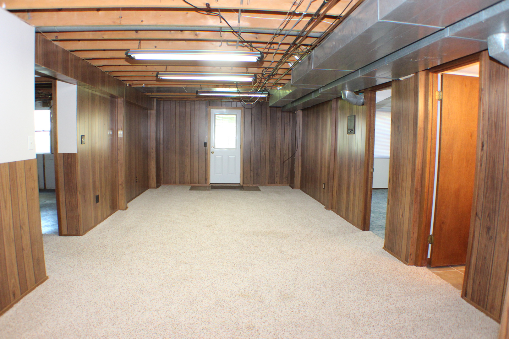 8 Apache Court Eldridge, IA 52748 - Photo 24 of 29 a view of entryway