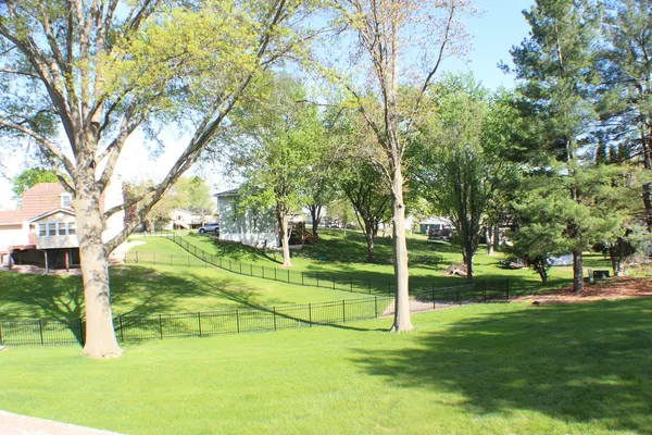 $299,900 | 8 Apache Court, Eldridge, IA 52748