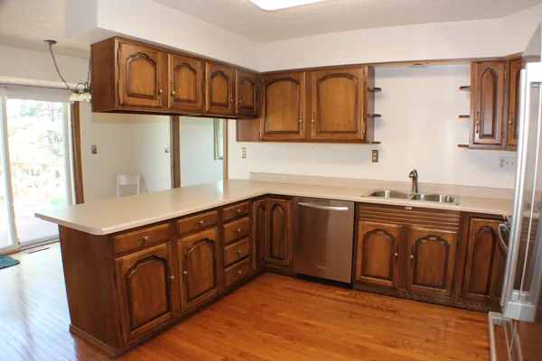$299,900 | 8 Apache Court, Eldridge, IA 52748
