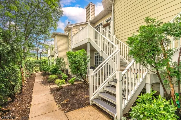$405,000 | 24 Wescott Road, Unit 24, Bedminster, NJ 07921